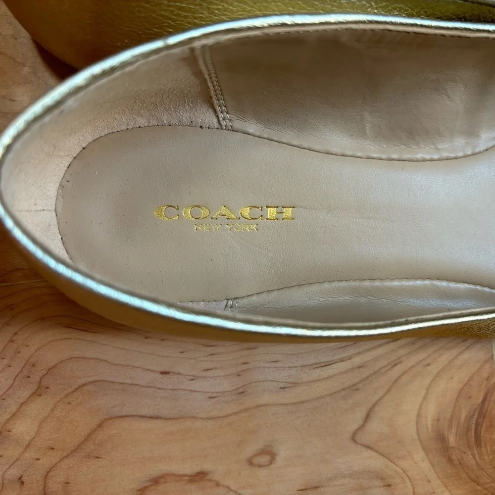 Coach Gold Doreen Tumbled Flats Shoes Studded Cap Toe 8 B